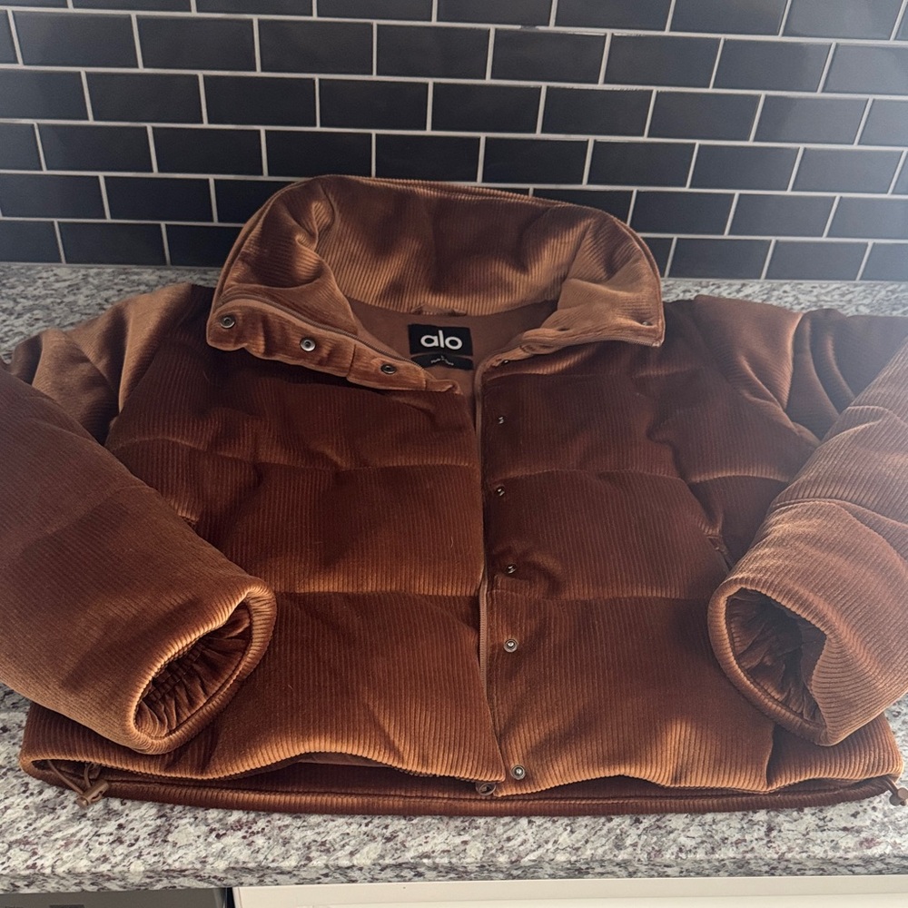 ALO Yoga Tan Corduroy Jacket